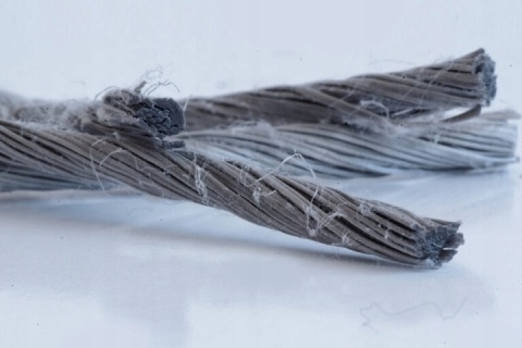 Włókna polipropylenowe syntetyczne włókno rozproszone do betonu 2 mm - 0,9 kg